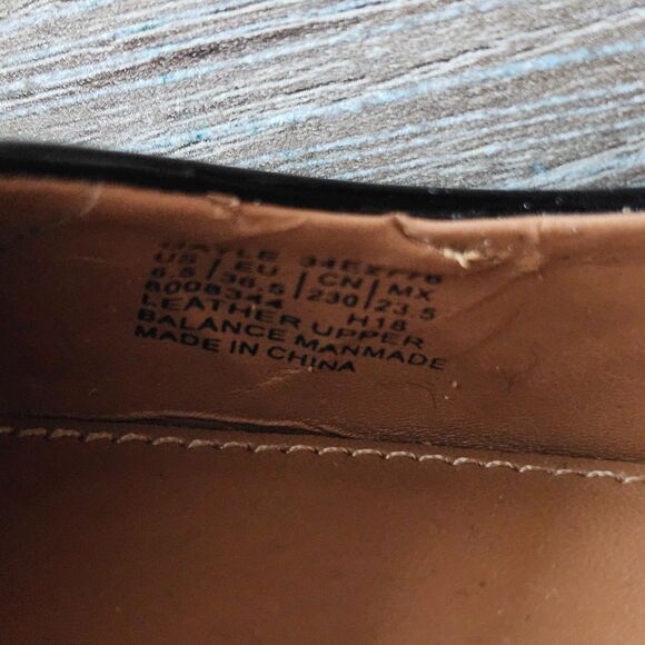 Calvin Klein GAYLE Black Patent Leather Heels Women's 6.5M Pumps Work Office - Picture 6 of 8